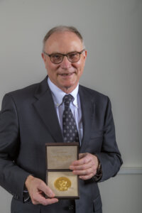 David Card with his prize in economic sciences