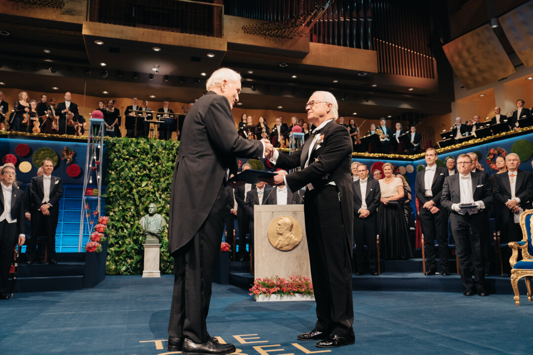 John F. Clauser receiving his Nobel Prize