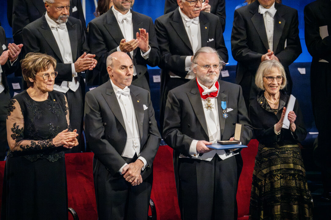 Karikó, Weissman, Fosse, Goldin at award ceremony