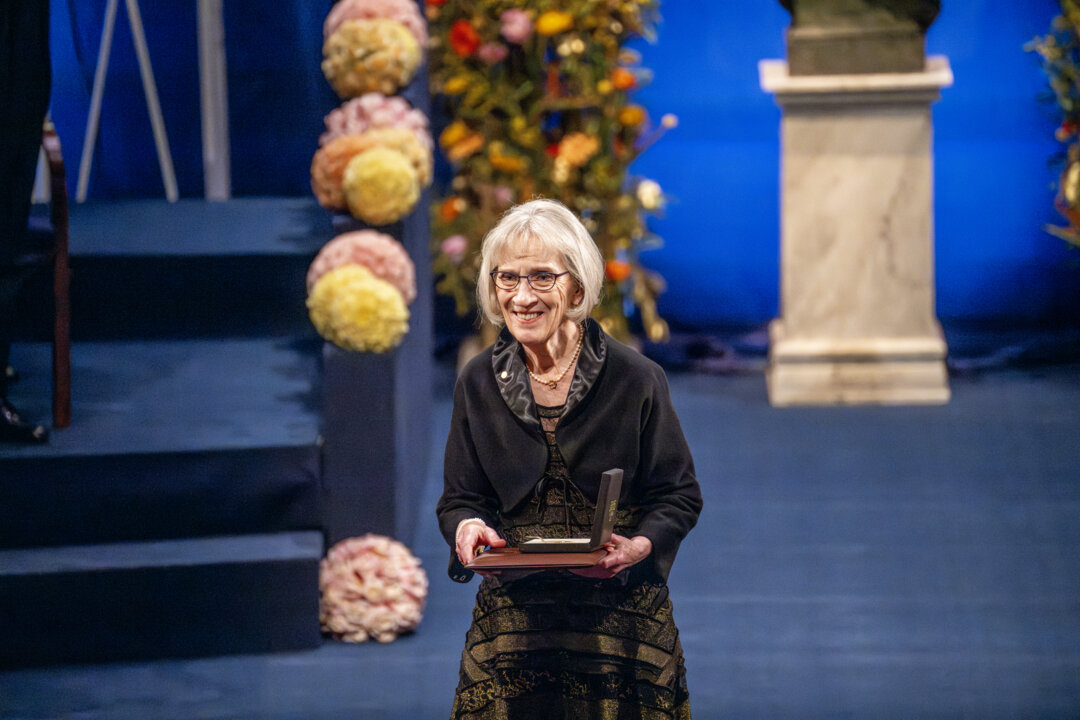 Claudia Goldin after receiving her prize