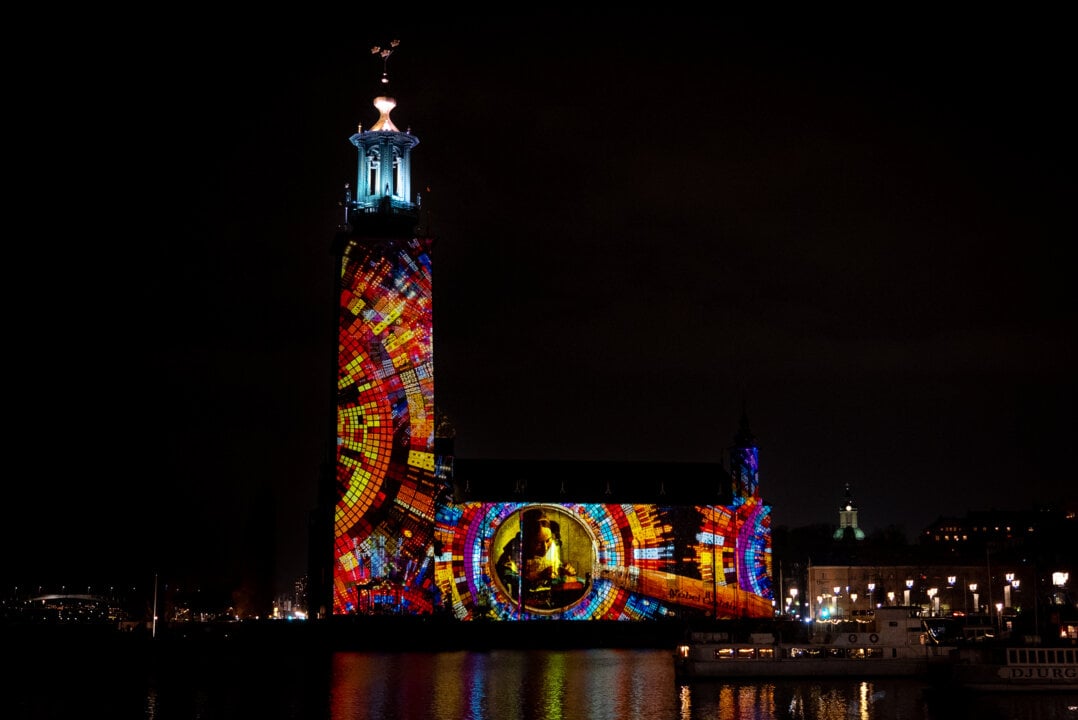 A luminous light installation on Stadshuset, Stockholm