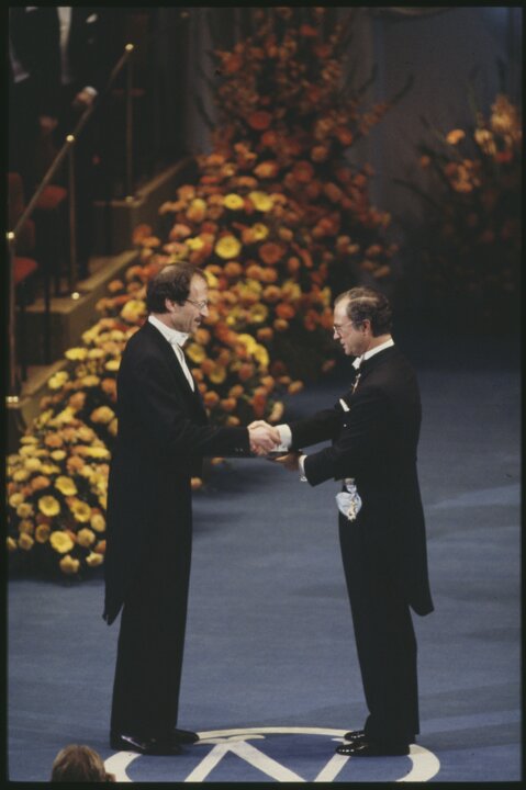 Harold E. Varmus receiving his Nobel Prize
