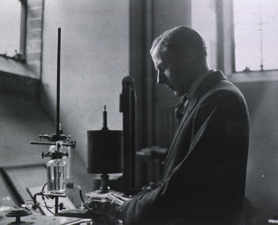 Edgar Adrian in the laboratory