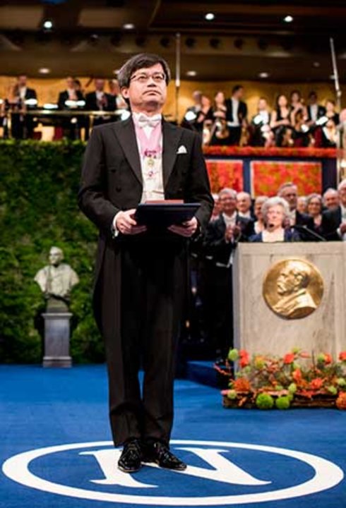 Hiroshi Amano after receiving his Nobel Prize at the Stockholm Concert Hall