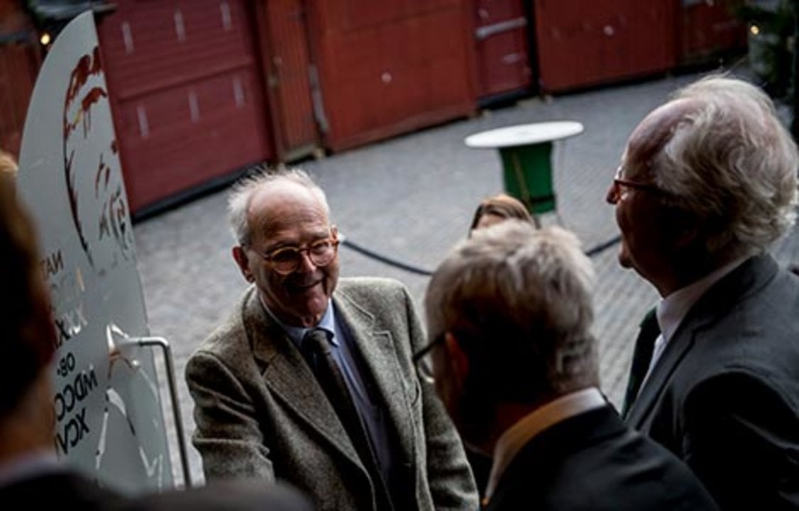 Rainer Weiss arrives at the Nobel Museum