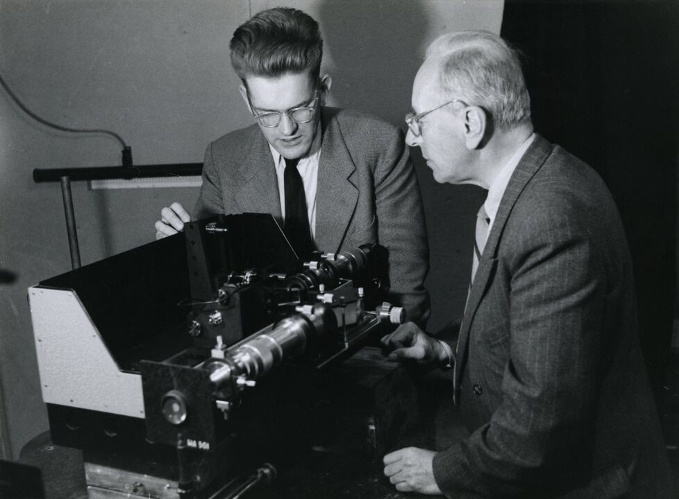 Frits Zernike with his son Frits Zernike Jr.  in the laboratory