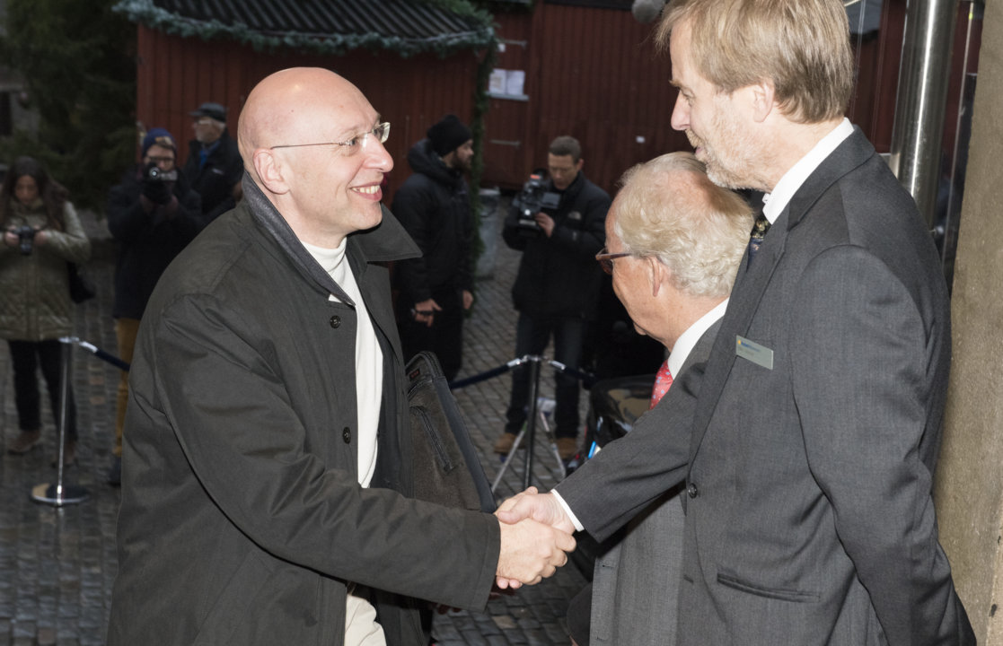 Stefan W. Hell arriving at the Nobel Museum in Stockholm.
