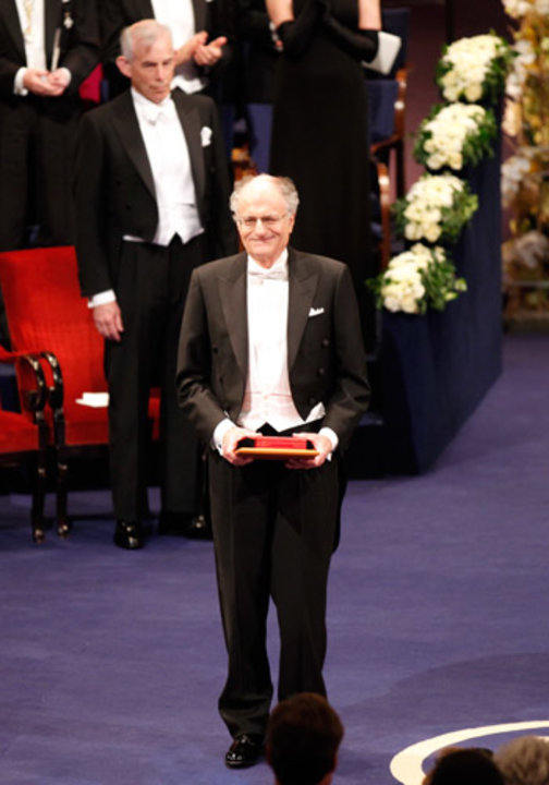 Thomas J. Sargent after receiving his Prize at the Stockholm Concert Hall