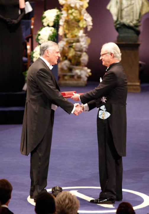 Dan Shechtman receiving his Nobel Prize from His Majesty King Carl XVI Gustaf