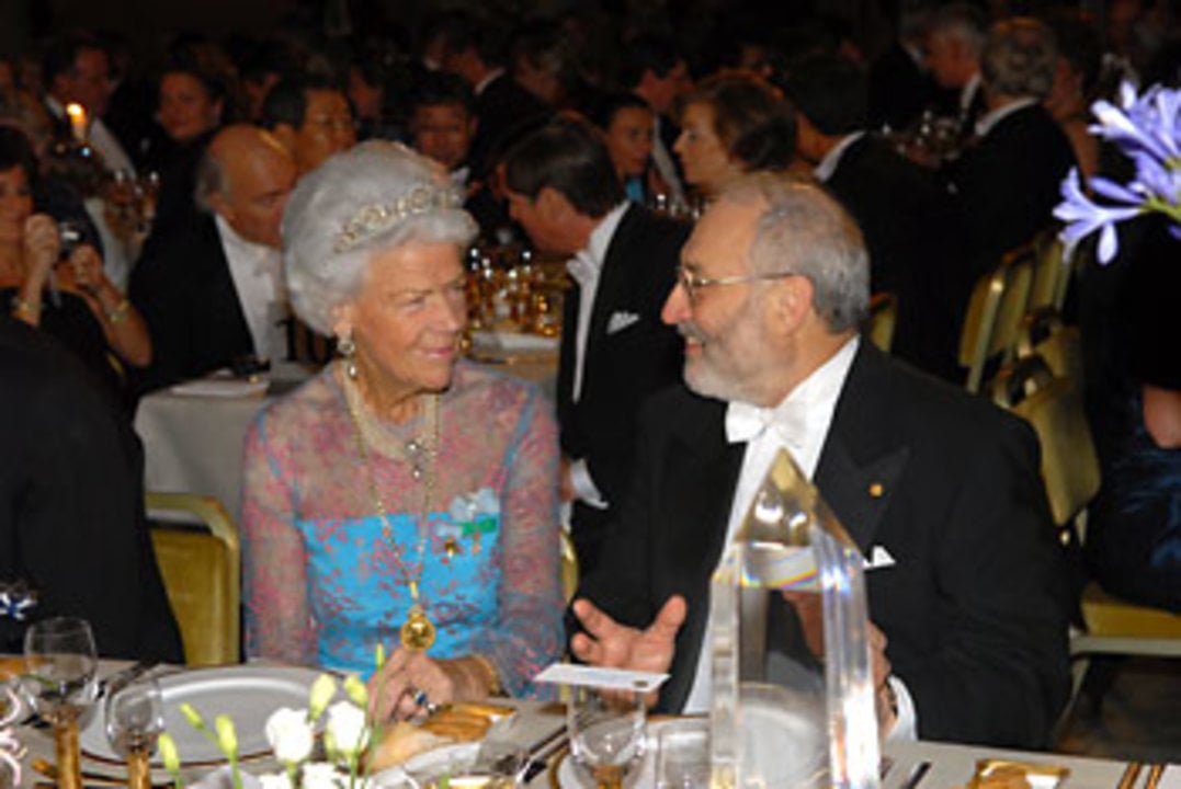 Countess Alice Trolle-Wachtmeister and Joseph E. Stiglitz at the Nobel Banquet
