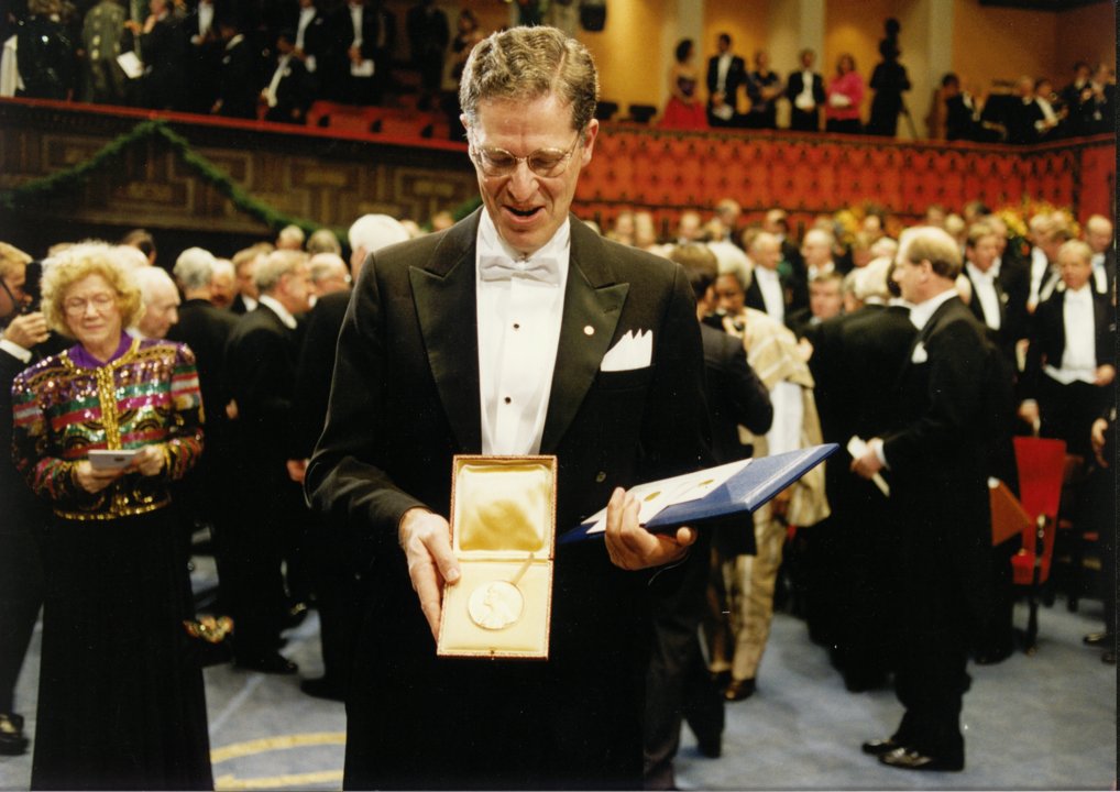 Joseph H. Taylor Jr. showing his Nobel Medal