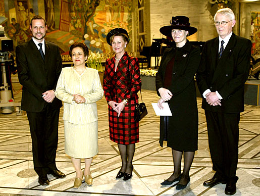 Norway's Crown Prince Haakon, Nobel Laureate Shirin Ebadi, Queen Sonja of Norway, Crown Princess Mette-Marit, and Chairman of the Norwegian Nobel Committee Ole Danbolt Mjøs