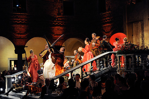 The Romeo & Juliet Choir performs