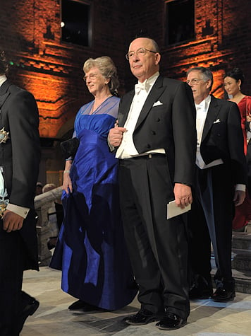 Laureate in Economic Sciences Dale T. Mortensen arrives at the Nobel Banquet