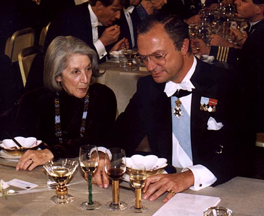 Nadine Gordimer and HM King Carl XVI Gustaf of Sweden at the Nobel Banquet in the Stockholm City Hall, Sweden, on 10 December 1991