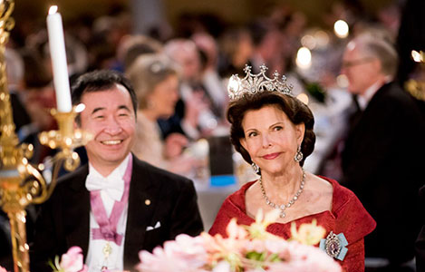 Physics Laureate Takaaki Kajita and Queen Silvia of Sweden