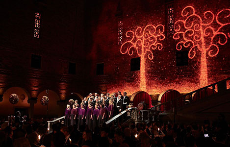 The Gustaf Sjökvist Chamber Choir entertains the banquet guests