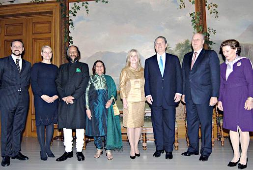 The 2007 Nobel Peace Prize Laureates and their spouses with the Norwegian Royal Family at the Royal Palace in Oslo, Norway