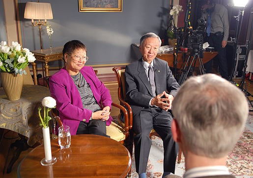 rs Gwen Kao and Charles K. Kao during the interview with Nobelprize.org