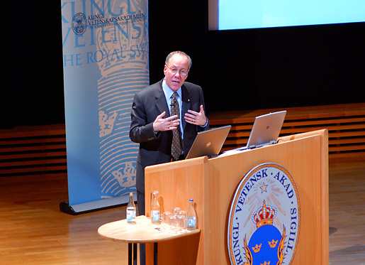 Roger B. Myerson delivering his Prize Lecture