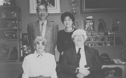 Professor Akira Suzuki and wife visiting Professor Herbert C. Brown