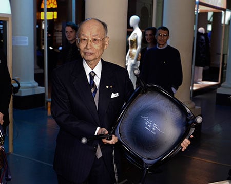 Nobel Laureate Satoshi Ōmura and the autographed chair at the Nobel Museum in Stockholm.