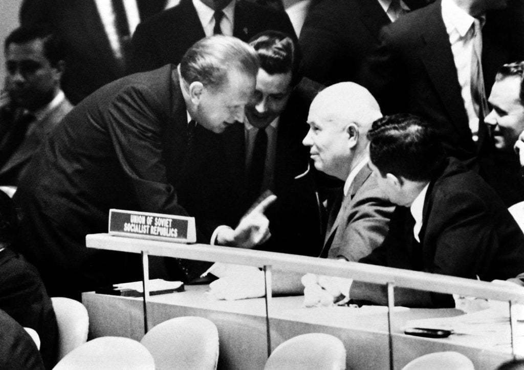 Dag Hammarskjöld talking to Nikita Khrushchev